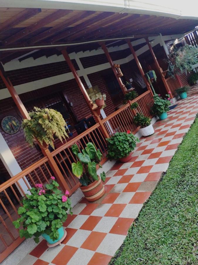 מונטנגרו Finca Hotel La Melania מראה חיצוני תמונה