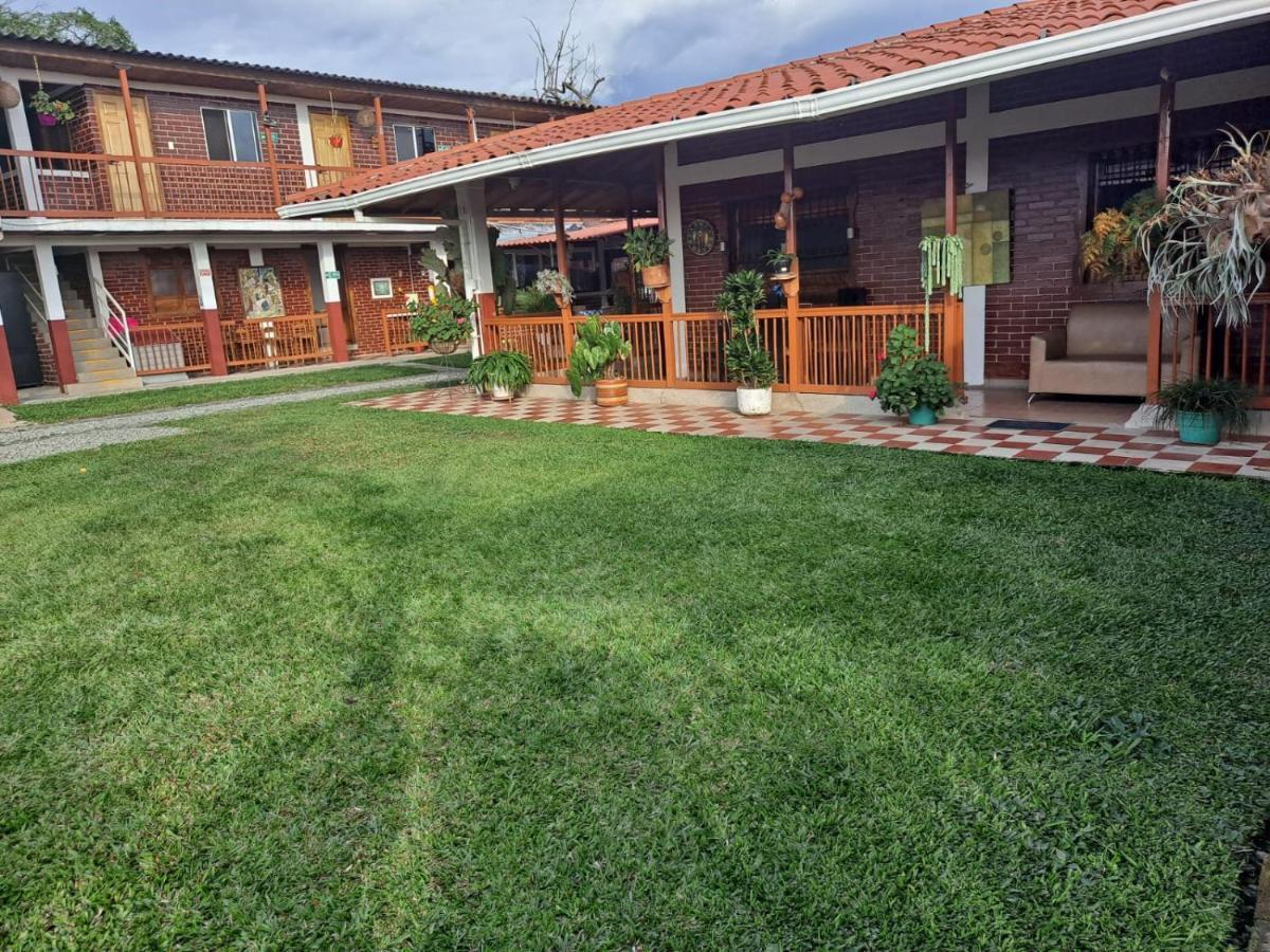 מונטנגרו Finca Hotel La Melania מראה חיצוני תמונה