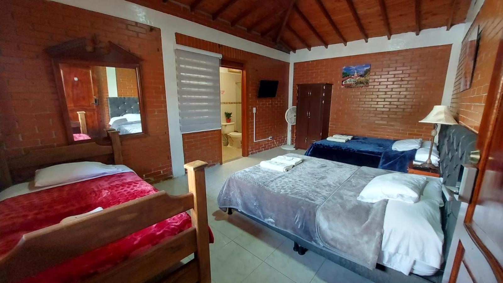 מונטנגרו Finca Hotel La Melania מראה חיצוני תמונה